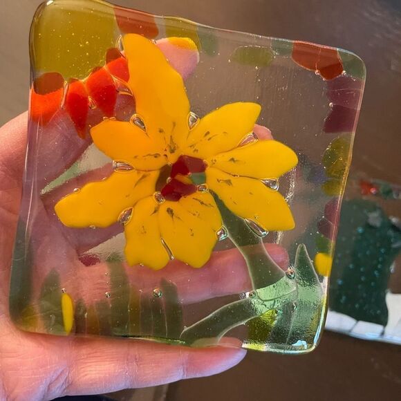 Glass Mosaic Colorful Coasters Yard Art set of 4 - Picture 6 of 13
